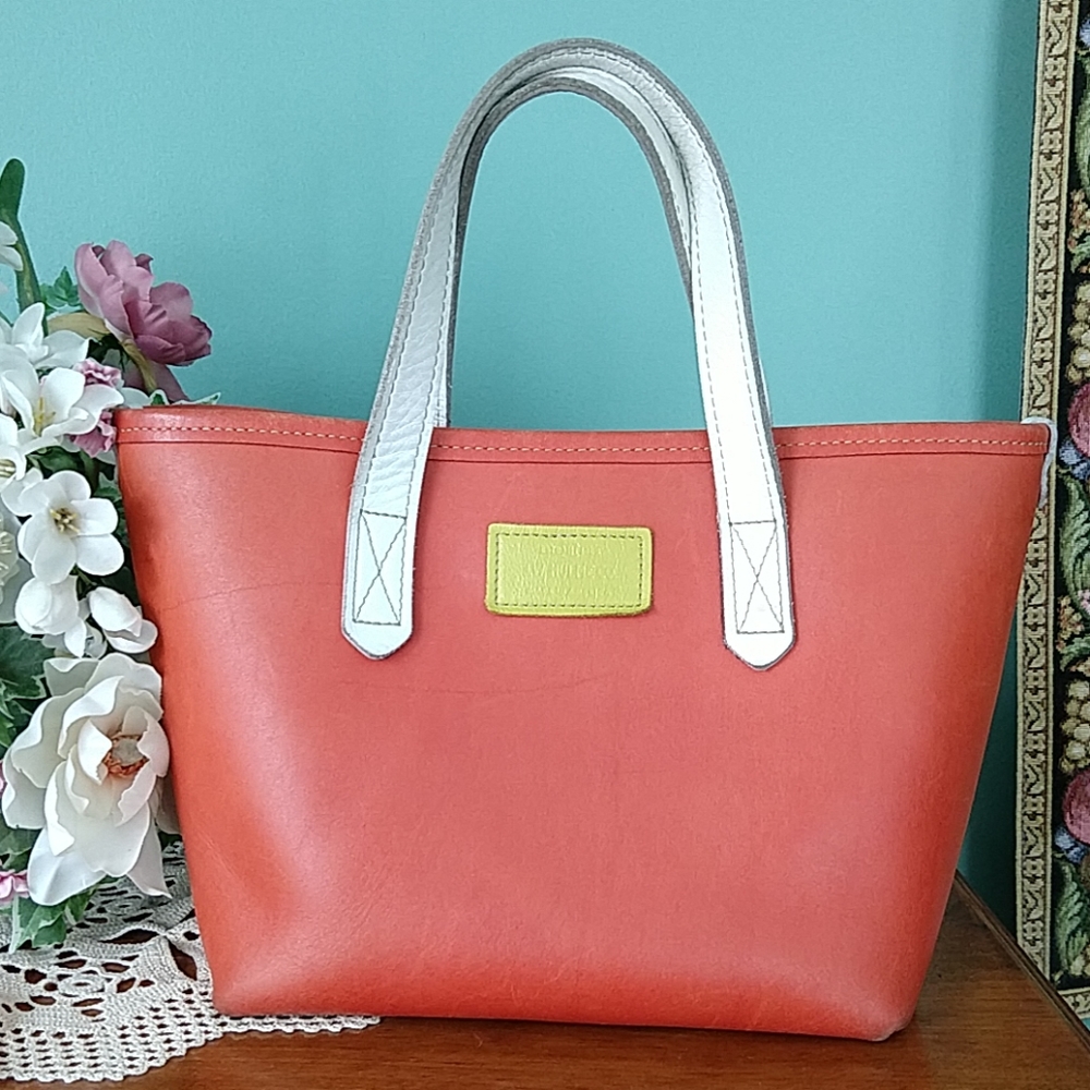 J.W. Hulme Tote